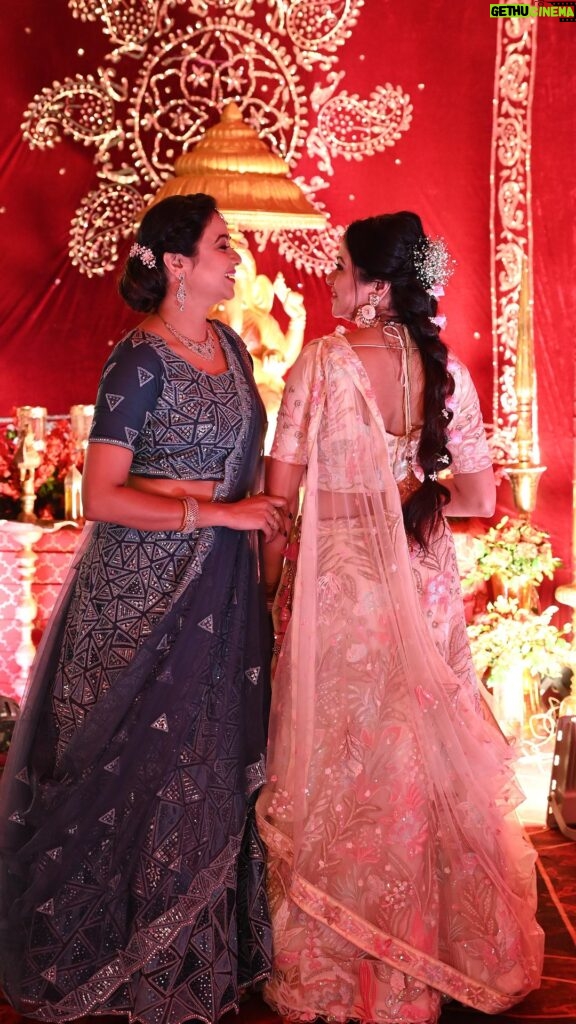 Archita Sahu Instagram - Sisters 🌼 always forever 🫰🏻 . . . . #sister #bonding #love #ootd #jewellery #hairstyle #lehenga #bridal #weddingphotography #wedding #weddingdress ##soulsoothing #happiness #trending #sisterlove