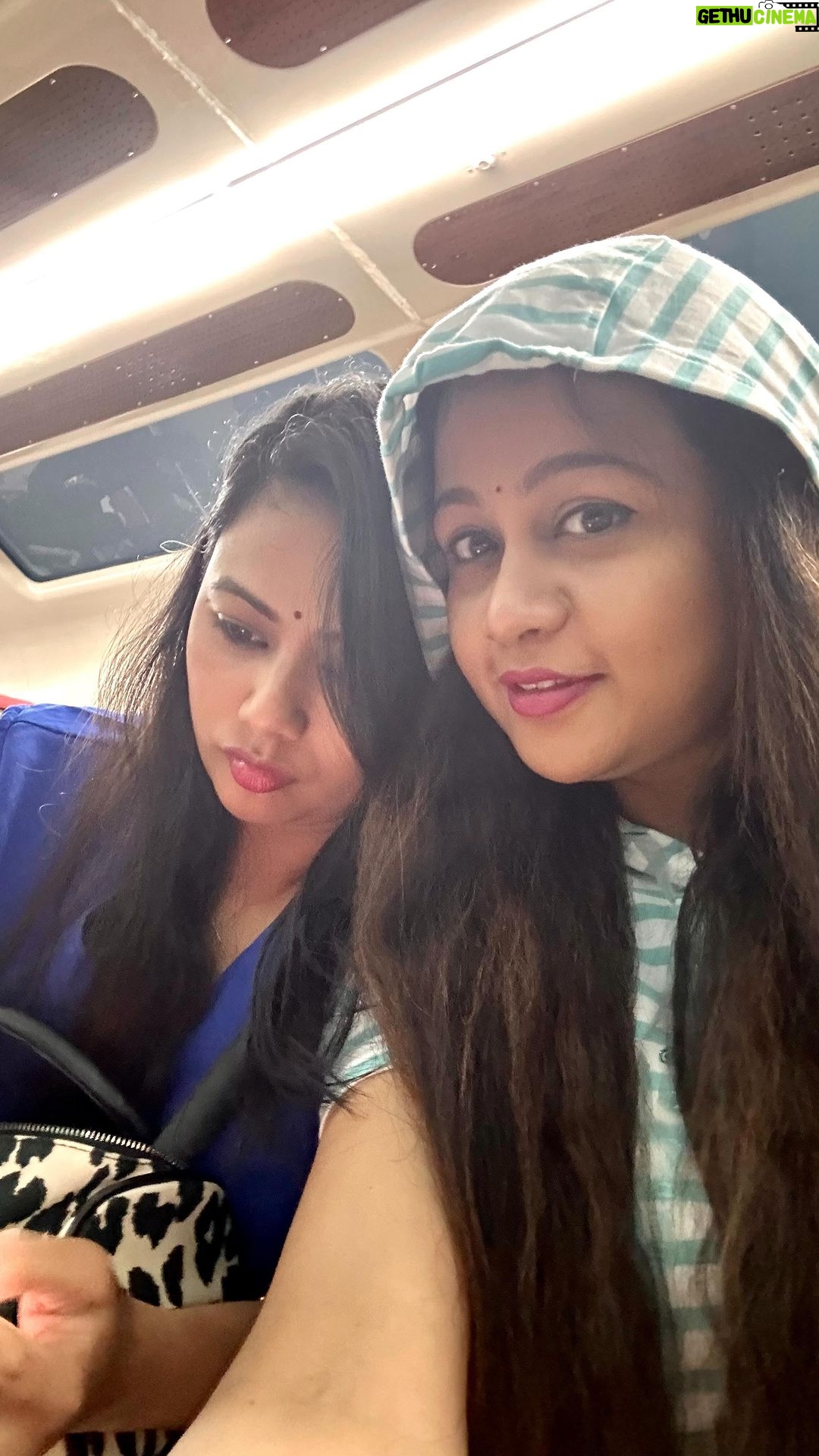 Archita Sahu Instagram - Chal do na saath mere š„° . . . #reelsinstagram #sisterslove #sisterssoul #instagram #instalike #songs #archita #sabyarchita #reelkarofeelkaro #feel #travel #reelsindia #fun #sistersloveā¤ļø #travel #travelphotography