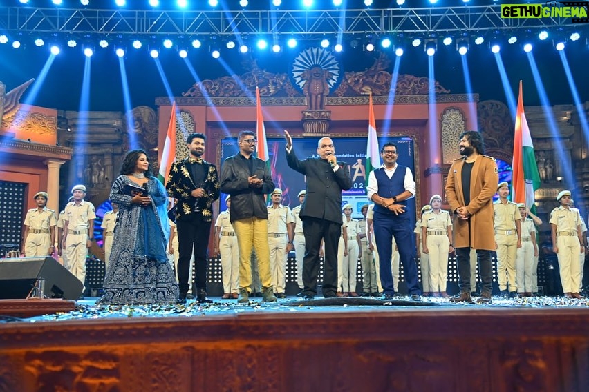 Archita Sahu Instagram - Here are few glimpses from Naman 24 ! What an amazing initiative by @smileplease_org #popa and #white canvas to pay tribute to our real heroes π Watch the entire show today at 6pm on @sidharthtvofficial