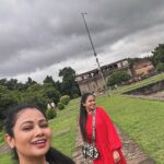 Archita Sahu Instagram - Good company in a journey makes the way seem shorter !! And I have the best company I could ever ask for ❤️ @arpitasahu6 #travelpartner #journey #travelphotography #traveller #journey #adventures #sisters #sistersovermisters #sisterhood #sisterlove