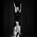 Ariana Grande Instagram - different places !!!!!