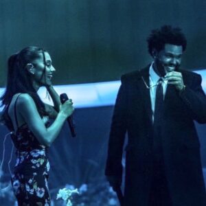 Ariana Grande Instagram - DIE FOR YOU REMIX OUT NOW @theweeknd 
🦇🐈‍⬛