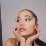 Ariana Grande Instagram -