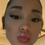 Ariana Grande Instagram -