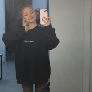 Ariana Grande Instagram - 𖦹 ☼ ⋆｡˚⋆ฺ ♡