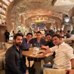 Arjan Bajwa Instagram - Good friends Good vibes Good times . . . . . . #arjanbajwa #joerajan #jatingrewal #bikramsaluja #friends #friendslikefamily #nightout #bollywood #celebrity #partytime #goodvibes #motivation #mumbai #foodie #bastian #friendshipgoals #aboutlastnight Bastian - At The Top