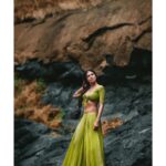Arjun Kamath Instagram – For her, Home was never a place. She found it in the song of a bird flying contented across a sunset sky. In the blooming of her favourite flower, in the green of trees, in the scent of the rains. She often looked for it too, in solitude, happiness, friendship, and all things divine. And while she had not one place to call home, she was glad to find it everywhere. 

Actor- @malavikamohanan_ 
Costume designed and styled by- @wardha_ahamed 
Make-up- @makeupartistkarishmabajaj 
Hair- @nishisingh_muah 
Public Relations- @theitembomb 
Accessories- @bhavyarameshjewelry 

#CapturedOnCanon with a Canon EOS 5D Mark IV 

#portrait #actress #nature #green #photography #arjunkamathphotography #mumbai #instagood #instagram #DoGreatWithCanon #MentorsInFocus #EOSMaestro #malavikamohanan