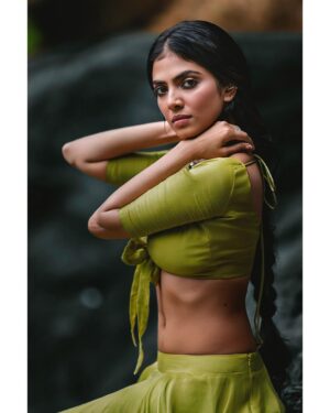 Arjun Kamath Instagram - She had one of those gazes that went straight to the heart. She looked at you without giving away any secret from the treasure trove of her thoughts. But her eyes always invited one in for a soft conversation that went beyond words. Just like that, she was a mystery that unfolded blink by blink. And even when you had spent enough hours and days with her, she made it hard to say, “I know her”. 

Actor- @malavikamohanan_ 
Costume designed and styled by- @wardha_ahamed 
Make-up- @makeupartistkarishmabajaj 
Hair- @nishisingh_muah 
Public Relations- @theitembomb 
Accessories- @bhavyarameshjewelry 

#CapturedOnCanon with a Canon EOS 5D Mark IV 

#portrait #actress #nature #green #photography #arjunkamathphotography #mumbai #instagood #instagram #DoGreatWithCanon #MentorsInFocus #EOSMaestro #malavikamohanan