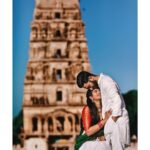 Arjun Kamath Instagram - “The core of beauty is simplicity” ~ Paulo Coelho Anisha+Rohit Hyderabad, 2020 #CapturedOnCanon with a Canon EOS 5D Mark IV + Canon EF 85mm f 1.2/L #wedding #prewedding #arjunkamathphotography #love #couple #hyderabad #ammapallytemple #CapturedOnCanon #DoGreatWithCanon #MentorsInFocus