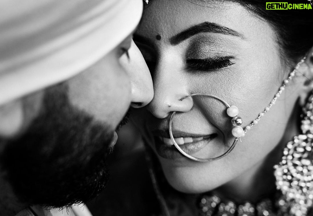 Arjun Kamath Instagram - Oh what an honour, to chronicle the purest love and all the emotions it brings. @shirish_p07 and @nidhi11_1991 ’s wedding ceremony was studded with all things glimmery and beautiful. A starry sky blessing the couple as they took pheras, a reverie of dance and music taking over the air, and the loved ones rejoicing galore. It was a true delight to be in the middle of all the celebration. Little did I know that the most heartwarming moments were yet to unfold. As the rituals approached an end, the moon rose further over our heads and it was time for the bride’s bidaai. Within a few moments, the air seemed to take a tender and poise turn as Nidhi began to bid her goodbyes. Pearly tears were followed by the most endearing smiles and words of love. And it was then that I took these photographs, that I feel encompass all the love that floated in the air. It is indeed a stroke of fortune that my work allows me to freeze such delicate, fleeting moments in time. It makes all the difference to the artist in me. #CapturedOnCanon with a @canonindia_official EOS R5 with a Canon RF 24-70mm F2.8 L Lens and lit with the help of @profoto B10’s diffused through a soft box. @srishtidigilife @canonindia_official @profoto #weddingphotos #weddingphotography #wedding #weddingday #indianwedding #love #bride #groom #bidaai #emotional #tears #mother #daughter #motherlove #weddingphotographer #blackandwhite #arjunkamathphotography #bangalore #DoGreatWithCanon #MentorsInFocus #EOSMaestro #instagood #instagram Heritage Khirasara Palace