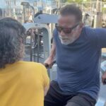 Arnold Schwarzenegger Instagram – We take our training seriously, but we also believe in laughing and having a good time. Join the Pump Club at the link in my bio.