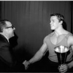 Arnold Schwarzenegger Instagram - People make fitness complicated, because then you have to pay them to decode it. The truth is doing something every day matters more than any debate about training. Join our village (we make it uncomplicated, positive, and free with our daily email.) Link in my bio 💪.
