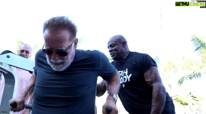 Arnold Schwarzenegger Instagram - My full workout with @ronniecoleman8 is live on my YouTube channel. Watch it NOW!💪