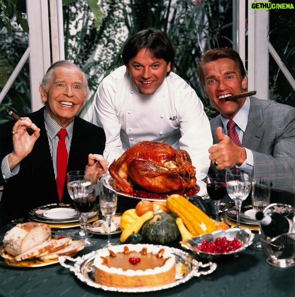 Arnold Schwarzenegger Instagram - Happy Thanksgiving - here’s the Thanksgiving email I sent to the village today! Link in my bio 🦃