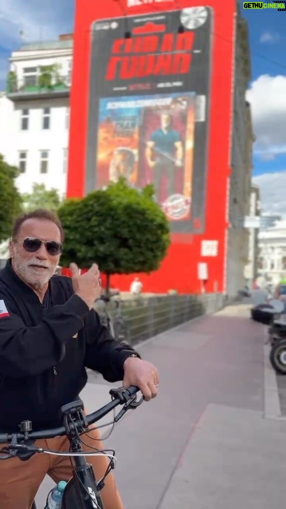 Arnold Schwarzenegger Instagram - I always do a bike ride right when I land in a new country, but I don’t always run into myself.