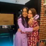 Arti Singh Instagram - Happppppy birthday to you. I pray u are always always happy and travel all over the world as u always aspire to do that . Direct films . And be healthy always . Love you always . Hamari khatti mithi kahani hamesha barkaraar rahe what matters most is to stand by in bad and good . And which u always do . Happy birthday @kashmera1 love you