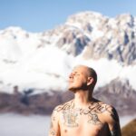 Artyom Khorev Instagram – Сними с меня страх как слои одежды
Вытащи на свет костра я соберу валежник
Проведи сквозь ледоход безбрежный 
С перевала Дятлова к мысу Доброй Надежды 

Пхото @nakifaria 

А 23.12.2022 выйдет альбом нашего сайд-проекта. 

Всем мир🖖🏿 Северная Осетия