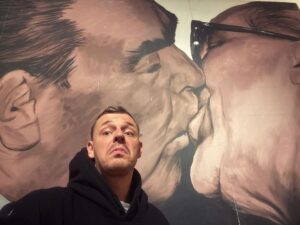 Artyom Khorev Instagram - Господи! Помоги мне выжить среди этой смертной любви.