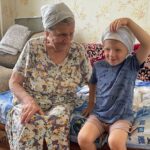 Artyom Khorev Instagram – Поздравляет прабабушку с юбилеем! 90 лет🙀😍

Когда Нина Серафимовна была возрастом как Роман Артемович шел 1937 год. 

Заодно получил урок завязывания косынок) Г. Ахтубинск