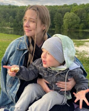 Artyom Khorev Instagram - Скат нам рад. А мы ему.