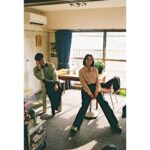 Asami Usuda Instagram - 川島小鳥が撮る、マーガレット・ハウエルを纏った臼田あさ美と井之脇海。後編 @houyhnhnm_official 冬の海もすき🌊