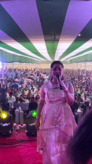 Aseema Panda Instagram - Nimapada Autonomous College Diamond Jubilee 💎
What an energetic show! What a wonderful day!✨
Team Aseema Panda Live 🔥✨