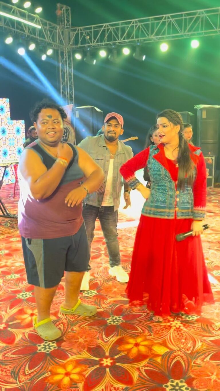Aseema Panda Instagram - Team Aseema Panda Live 🔥 With supremely talented Comedians @angulia_bunty_official and @actor__bapi 🥳 At Kabatbandha High School ✨ Kabatabandha