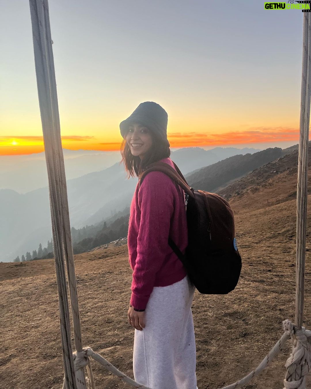 Asha Negi Instagram - See you all next year!π«Άπβ¨ Raghupur Fort - The Highest Fort of India in Himalayas