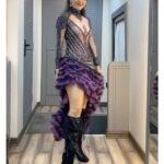 Ashika Ranganath Instagram - Vanity diaries 🌸💜 Special mention to our dearest @laxmikrishnaofficial for this beautiful outfit last minute for a performance 🫶🏻 P.s last picture shows how much fun my staff are 😅♥️