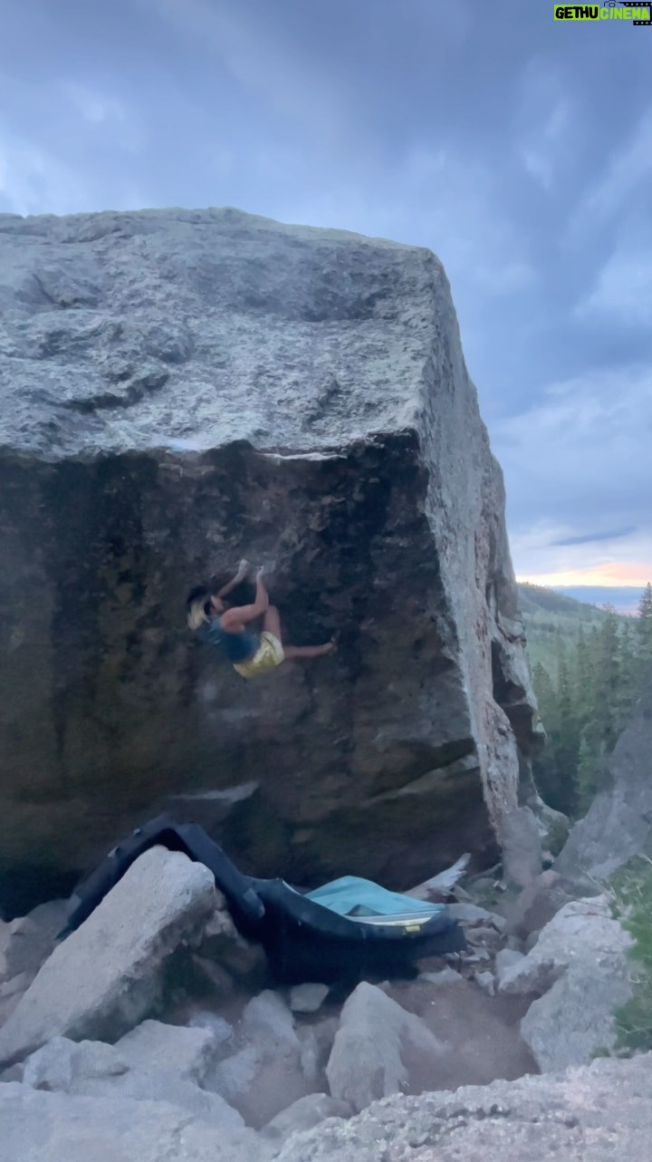 Ashima Shiraishi Instagram - A few spine-tingling rocks as of late and many more rock contemplating moments to come. A fruitful day at the Dali Wall (b2b ascension on No More Greener Grasses v12 & Clear Blue Skies v11). greasy iPhone lens gave off a bierstadt-esque vid w a luminist finish š«ļøšØ Heart leaps for these humans, rocks, log landings, marmots and lichens š Song: Varroon @kumo99_