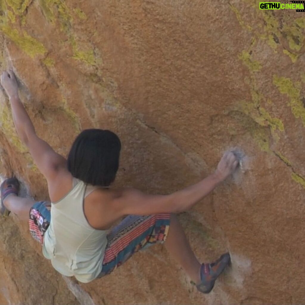 Ashima Shiraishi Instagram - A whole lotta punting on this one. It’s funny how much I love the process of being consumed by a boulder problem that I even enjoy the part where I fall off of the last moves 5 times in a row and feel utterly devastated hahaha. It’s not always the case, but I love the invigorating sensation that comes only when you’re in a place of defeat. What a pleasure it was to enjoy the rocks, streams and views for a few days in Payahuunadü, ‘the land of flowing water’, on Paiute and Shoshone land. 🔝 soon, hopefully. Till then, it’s time to train for the Lead World Cups in 🇫🇷 ! @cheynacarr @noahsahady pics.