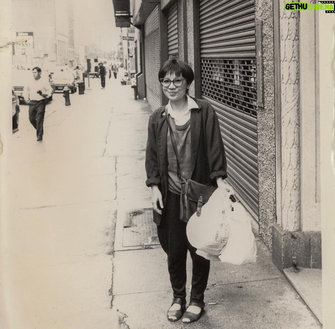Ashima Shiraishi - 9.2K Likes - 母の日🤱 my forever hero 🦸♀️
Swipe to see a photo of the street I grew up on from when my parents first immigrated to NY in the 80s!