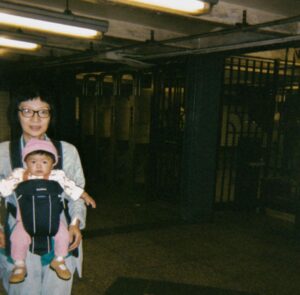 Ashima Shiraishi Instagram - 母の日🤱　my forever hero 🦸‍♀️ 

Swipe to see a photo of the street I grew up on from when my parents first immigrated to NY in the 80s!