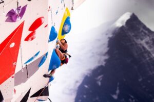 Ashima Shiraishi Instagram - Semis soon!!!!! Crazy Chamonix backdrop as always ⚡️⛈. @gajdaphotography photo.