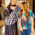 Ashita Dhawan Instagram - Sab log sab samjhtey bhai😅 Aur yeh humse acche kaun samajh sakta hai behen😅 . . #reunited #friends #naagin6 #coactors #since2006 #zaara #malinikapoor #ashitadhawan #dabbangdhawan #collaboration #fun #laugh #funny #women #womenoftheword #explore
