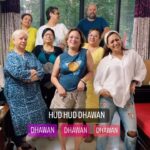 Ashita Dhawan Instagram - The celebratory dance with our parivaar a day b4 #saddirinku #punjabitadka entered the BIG BOSS HOUSE💃🏻💃🏻 A family that stands together thru thick or thin,better or worse🫰🫶 Yeh bas trailer hai, Picture abhi baaki hai mere dost💃🏻💃🏻 Entertainment ki guarantee hum lete hai 🫰🏆 Show her your love guys❤️ Support her and vote for her if need be❤️❤️ . . #bb17 #bigboss #bigboss17 #saddirinku #punjabitadka #rinkudhawan #mysister #sisterlove #ashitadhawan #dabbanhdhawan #dhawanswhoarehappy #dhawanandonly #dabbangdhawan