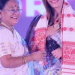 Ashita Dhawan Instagram - NORTHEAST INDIA WITH DABBANG DHAWAN❤️‍🔥 GUWAHATI: SUPARI BAZAAR🤍 What a grand welcome I received in Guwahati for the Star Northeast India Ch-V & Indian Icon Awards.. . . P.S-This msg is from the team. “Really thankful to @ashitadhawan for her energy & support in the event❤️‍🔥 Her presence really took the event to the next level❤️‍🔥She’s felicitated by the Pride of Assam “Fulam Gamosa” & Seleng. She also tried the Assamese Bihu along with gorgeous actress of Assamese Film Industry @shyamontikasharma (Jaanmoni of Assam), @bhranti_medhi , @kingkinibhattacharya_official & most Respected @chetana.das_ ma’am.. This Event is presented by ROD & Star Event Production. Directed by: @sarukh_ali_khan & @dhrubasarma01 DHRUBAJYOTI SARMA Supported by: Guwahati Metro Hospital @guwahatimetrohospital Hotel Plaza Inn Attitude Salon @attitude_nagaon Knock Knock Restaurant @knock_knock_ghy Oxyrich Water Bottles @oxyrichguwahati Najma’s Makeup Institute Unique Borah Photography @unique_borah_photography Unique Photography @_unqe_rohan_ . . #guwahati #northeast #event #ashitadhawan #dabbangdhawan #dhawanswhoarehappy #dhawanandonly #ashybaby #gratitude #thankful
