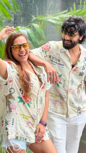 Ashita Dhawan Instagram - Twinning 👫❤️ 
.
.
#husbandandwife #partnersincrime #fridayvibes #goodvibes #love #wifematerial #romantic #lovethissong #reelitfeelit