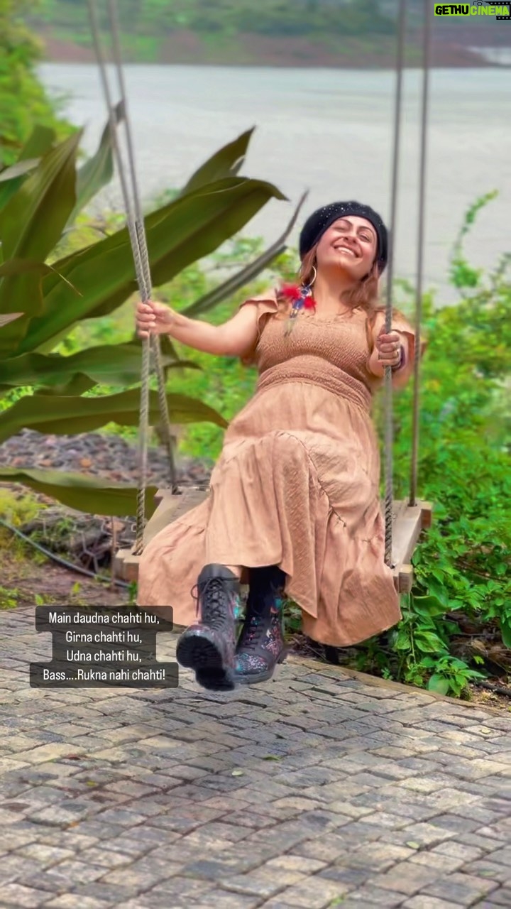 Ashita Dhawan Instagram - DHA-WANS-WHO-ARE-HAPPY🤍 . . #dhawanandonly #dhawanswhoarehappy #dabbangdhawan #ashybaby #ashitadhawan