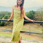 Athmiya Instagram - Listen to the breeze ..walk at ease 🍃 Navi Mumbai (New Mumbai), India