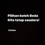 Atta Halilintar Instagram - "Saya punya pilihan, kamu punya Pilihan. Jangan ada perpecahan, Kita satu Indonesia kan" di dalam keluarga saya sendiri pun berbeda beda, belum diteman teman saya, belum kantor bahkan karyawan saya pun pilihaannya berbeda beda,Itulah indonesia berbeda beda tapi kita semua tetap Merah Putih🇮🇩 🤍 #PemiluDamai #UntukIndonesia Cinta damai peace 🫶 VOTE DIBAWAH