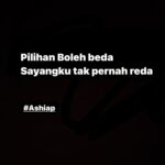 Atta Halilintar Instagram - "Saya punya pilihan, kamu punya Pilihan. Jangan ada perpecahan, Kita satu Indonesia kan" di dalam keluarga saya sendiri pun berbeda beda, belum diteman teman saya, belum kantor bahkan karyawan saya pun pilihaannya berbeda beda,Itulah indonesia berbeda beda tapi kita semua tetap Merah Putih🇮🇩 🤍 #PemiluDamai #UntukIndonesia Cinta damai peace 🫶 VOTE DIBAWAH