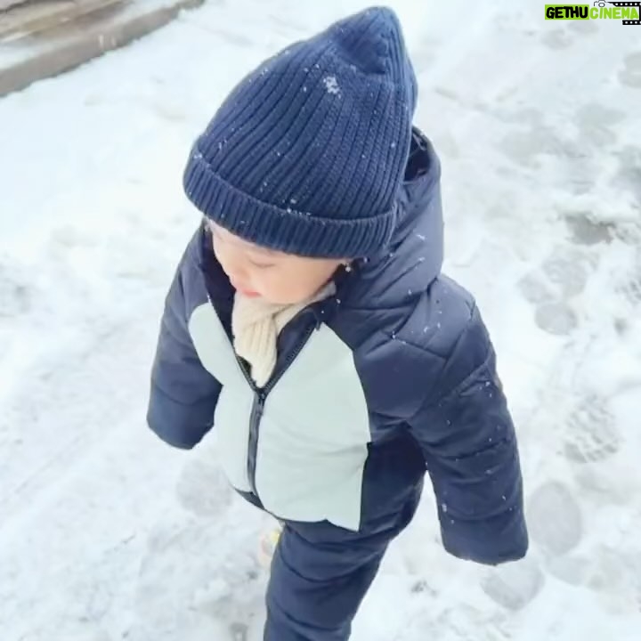 Atta Halilintar Instagram - pinguin nya beku onty... Gangnam Region 江南 区域 江南 地域 강남 지역 首尔 ソウル Seoul 서울