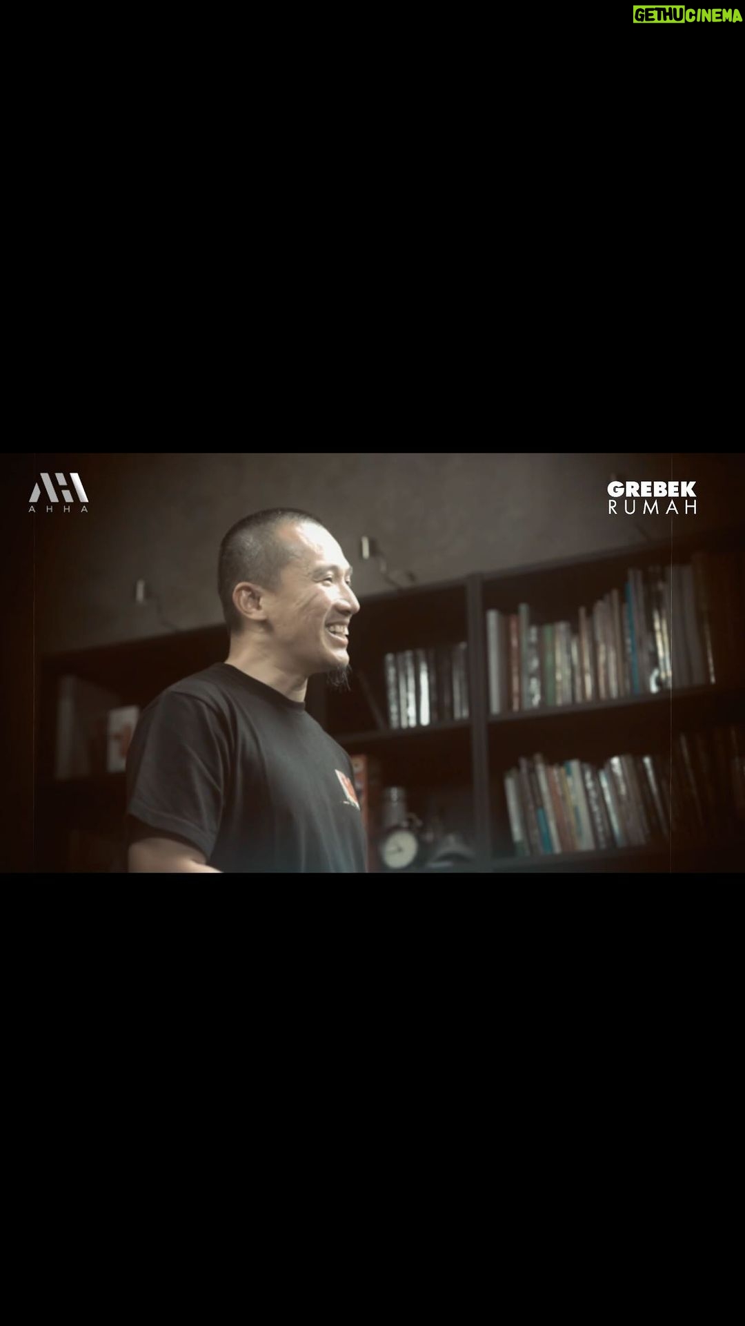 Atta Halilintar Instagram - Rumah 1300 Meter ustad Felix! Ada lapangan basket! Banyak ilmu disini!! GREBEK RUMAH cek di youtube AH