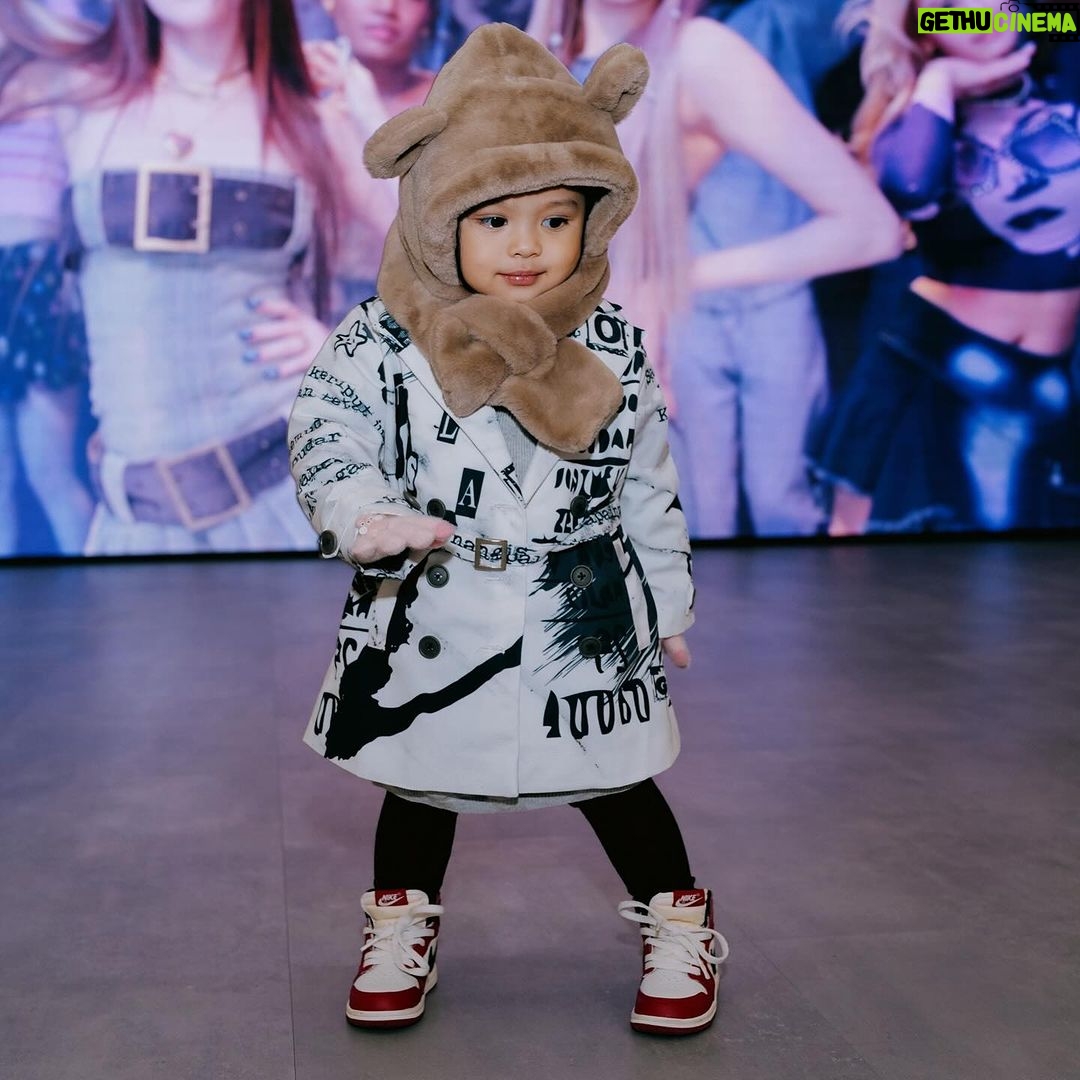 Atta Halilintar Instagram - Apapun mimpimu Kejarlah.. papa always be ur number one fans! -3 🥶 Family Holiday