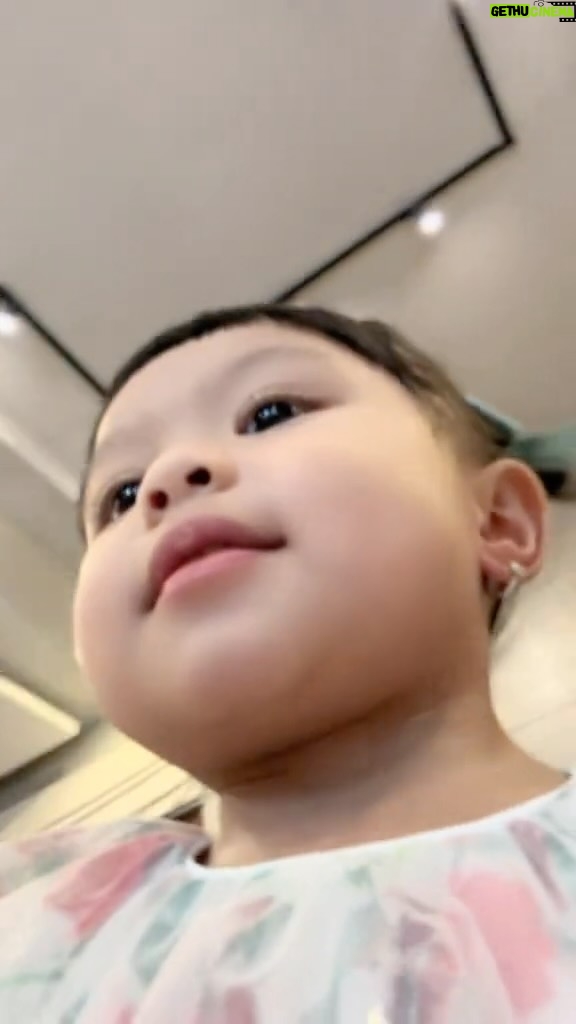 Atta Halilintar Instagram - emang boleh umur 1 tahun udah ngevlog gini?