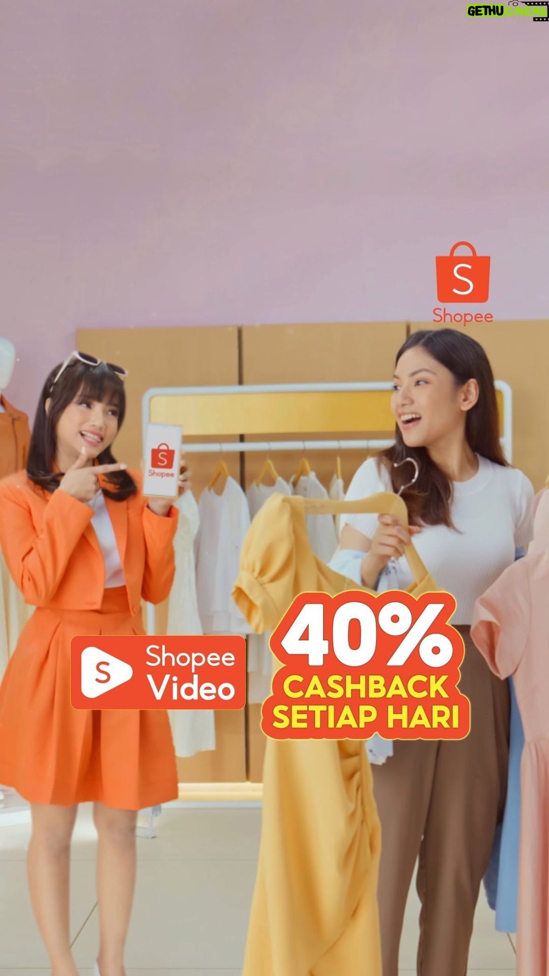 Atta Halilintar Instagram - Alhamdulillah guys!! Sekarang beli di Shopee Video bisa dapet 40% Cashback Setiap Hari loh! SETIAP HARI! Udah deh langsung aja biar gak ketinggalan!