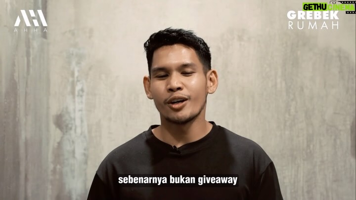 Atta Halilintar Instagram - Berhenti dari HEAD LEGAL. Umur 25 Tahun Sukses di TIKTOK 20 Juta Follower dan Pengusaha banyak Cabangš„FIRE UPPPPP full video Grebek @iben_ma at youtube AH #GrebekRumah
