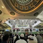 Atta Halilintar Instagram - kelakuan bocil ku.. seneng banget tempel sticker... apalagi sama slide 8 dan antek2 kesayangannya... Bocil epep