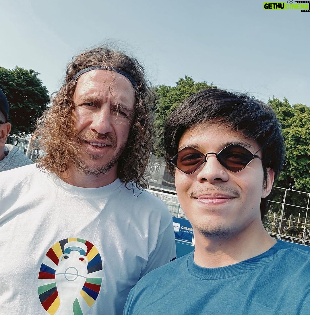 Atta Halilintar Instagram - DRILL With the LEGEND!💦 One of my favo capitano PUYOL! walau saya fans madrid.. #Euro2024 @carles5puyol @marcomaterazzi @raffinagita1717